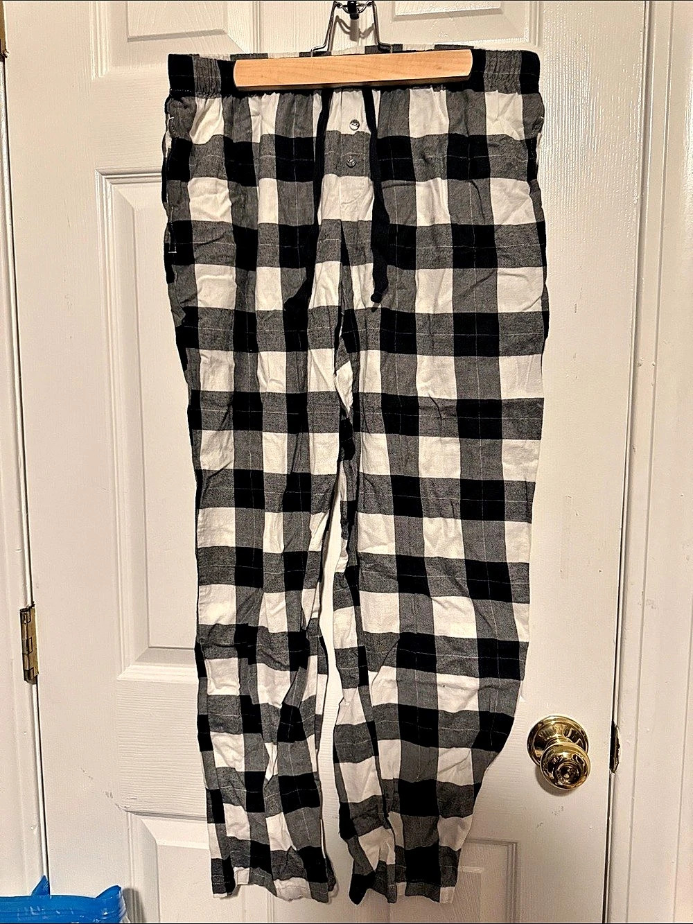 this above all Plaid Jogger Pants in Black & White Size Medium
